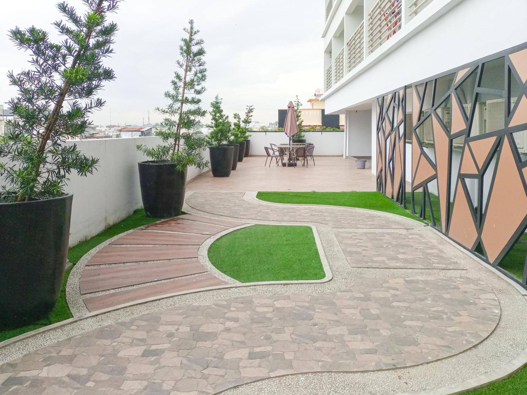 Modern Designed At De Prima By Travelio Apartemen